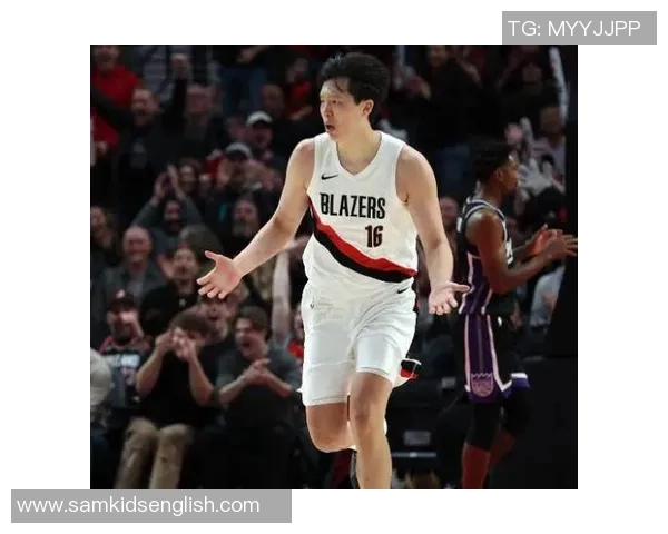 生涯首分!杨瀚森抛投制造对手打手犯规两罚全中 随后遭遇欢迎来到NBA时刻 生涯首分!杨瀚森抛投制造对手打手犯规两罚全中 随后遭遇欢迎来到NBA时刻