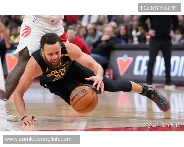 库里虐菜都表现拉胯！11投2中、9分！勇士想夺冠必须交易他？