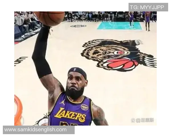 詹姆斯突破42000分 湖人客场胜灰熊 詹姆斯突破42000分 湖人客场胜灰熊