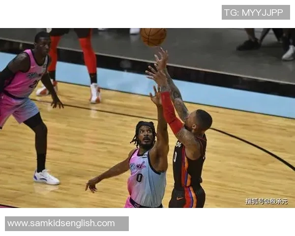 弗拉格今日第三节单节砍下15分，刷新生涯单节得分纪录